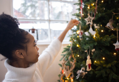 The Artificial Christmas Tree Debate in Conservative and Republican Politics
